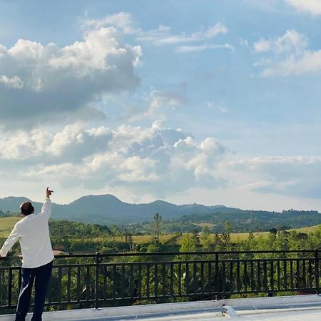 Misty Greens มาดิเครี ภายนอก รูปภาพ